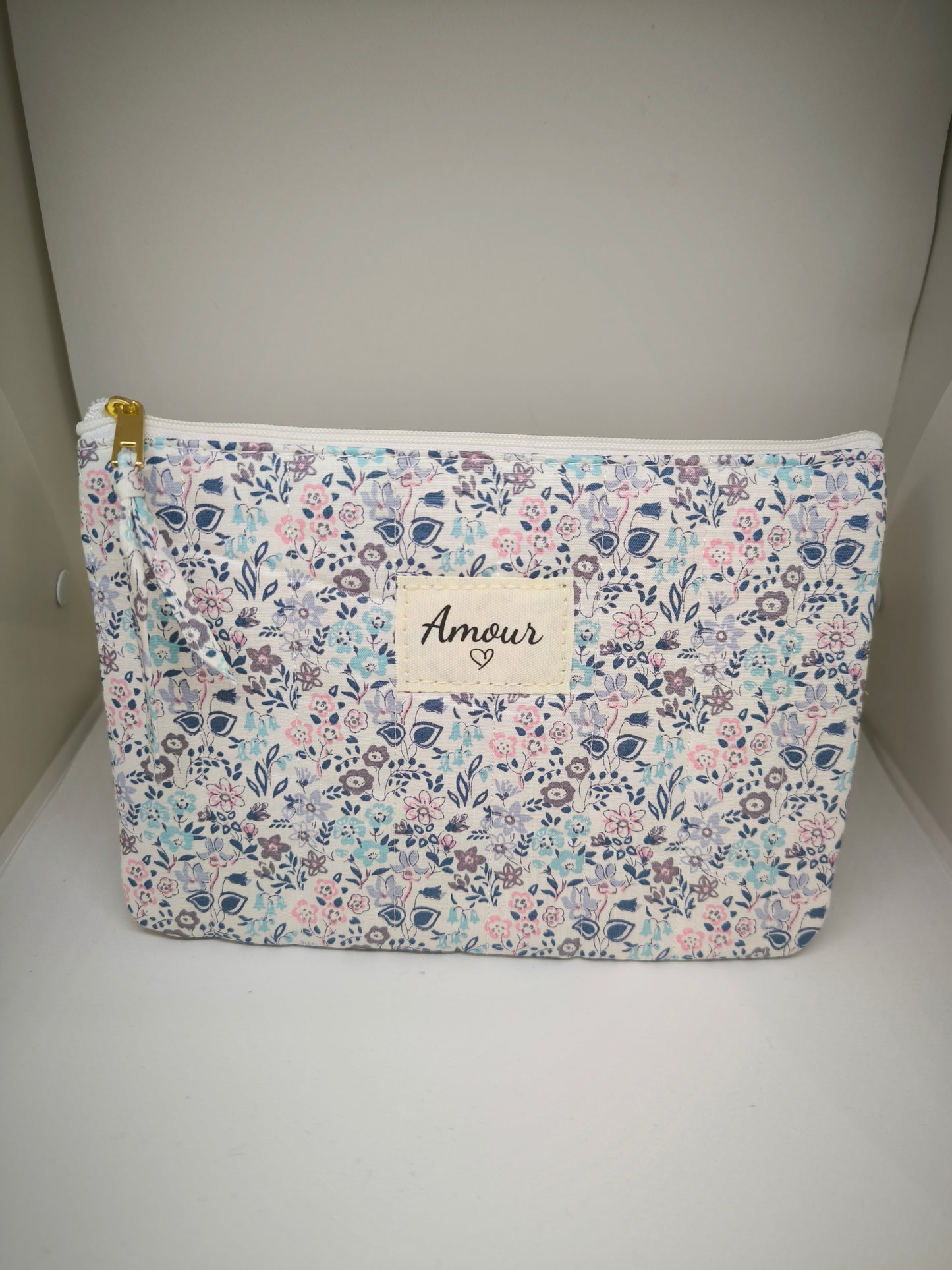 Pochette "AMOUR"
